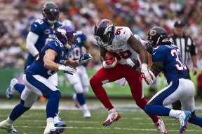 弗兰：在全黑队进攻体系中，他总能通过巧妙的跑动为队友创造得分机会