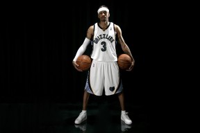 打脸质疑！广东最矮球员全面统治攻防，球迷高呼真大腿，广东身高最矮的城市