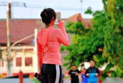 关键球员连续出战保持高强度竞技状态赢得媒体与球迷一致认可，球星关键球命中率