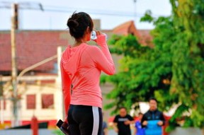 关键球员连续出战保持高强度竞技状态赢得媒体与球迷一致认可，球星关键球命中率