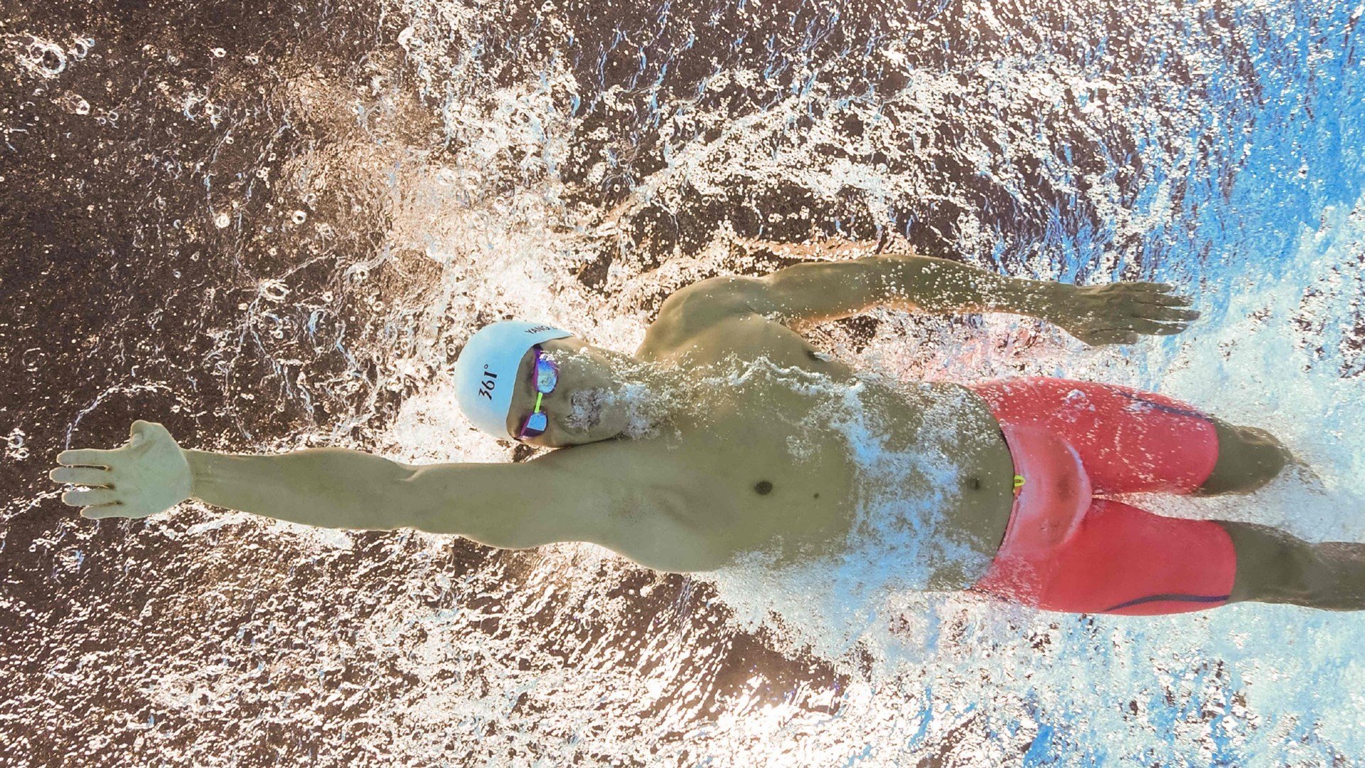 BLG逆风翻盘刷新粉丝期待，逆风怎么翻盘